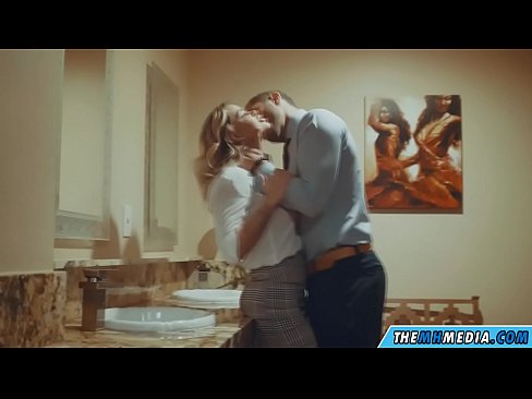 ❤️ Когато наедряла блондинка ви съблазни в обществена тоалетна ☑ Супер порно в bg.porno-filmy.ru
